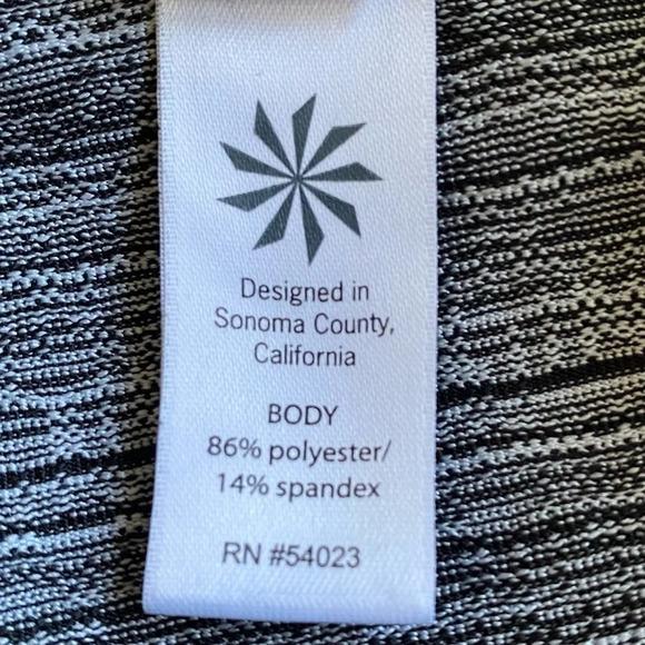 ATHLETA HIGH RISE JACQUARD CHATURANGA TIGHT Legging - Picture 8 of 10